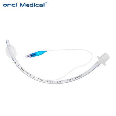 Tıbbi malzemeler Tek kullanımlık PVC Oral Burun Endotracheal tüpleri kelepçeli / kelepçesiz
